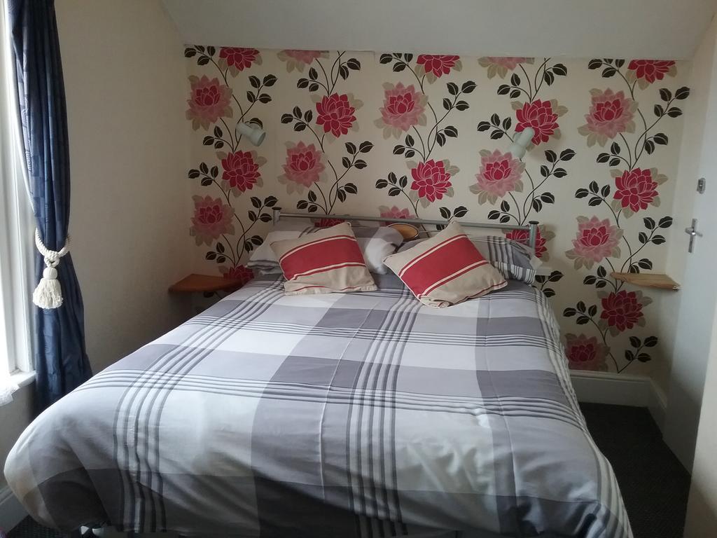 Somerville Hotel Blackpool Bagian luar foto