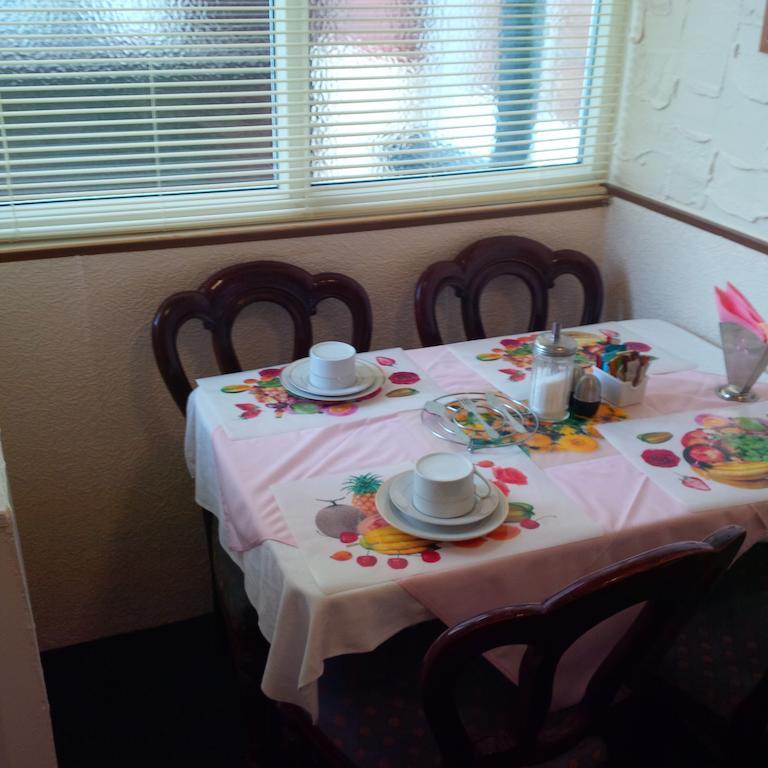 Somerville Hotel Blackpool Bagian luar foto